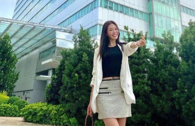 布怀孕四年前离巢退圈自言不适合在娱乐圈发展麻将胡了2游戏入口TVB港姐小花结婚三年宣(图5)